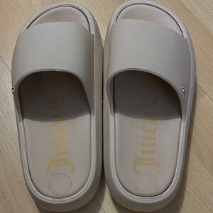 Juicy Couture Cream Slide Sandals